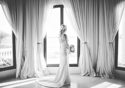 Getting ready portrait at Villa Serenita by Lindsay Vann